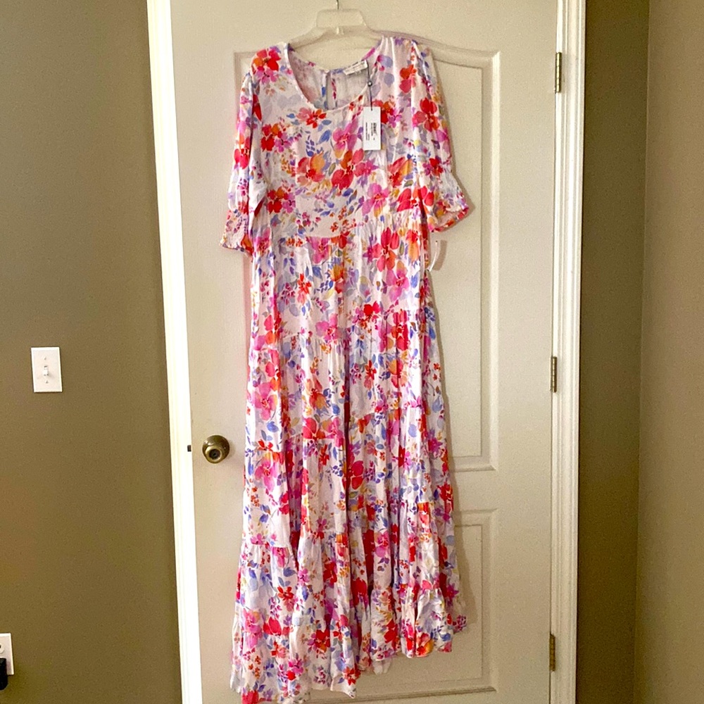 Ladies maxi dress. size Large. Molly Bracken brand.